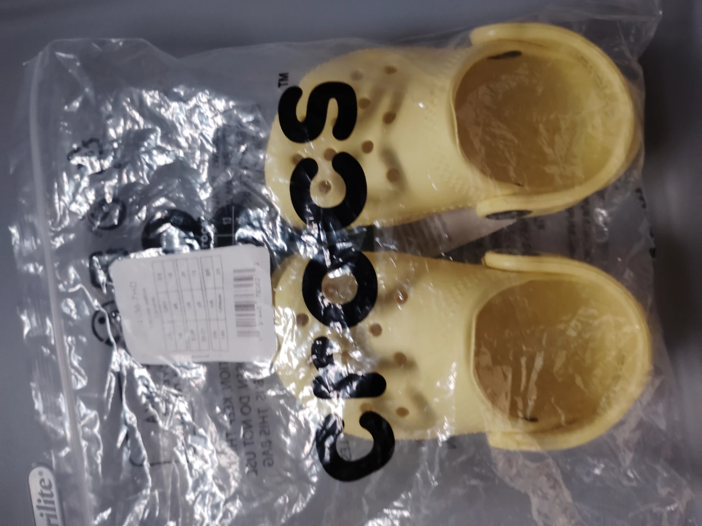 New Crocs Classic Clog K Banana Yellow - photo 4
