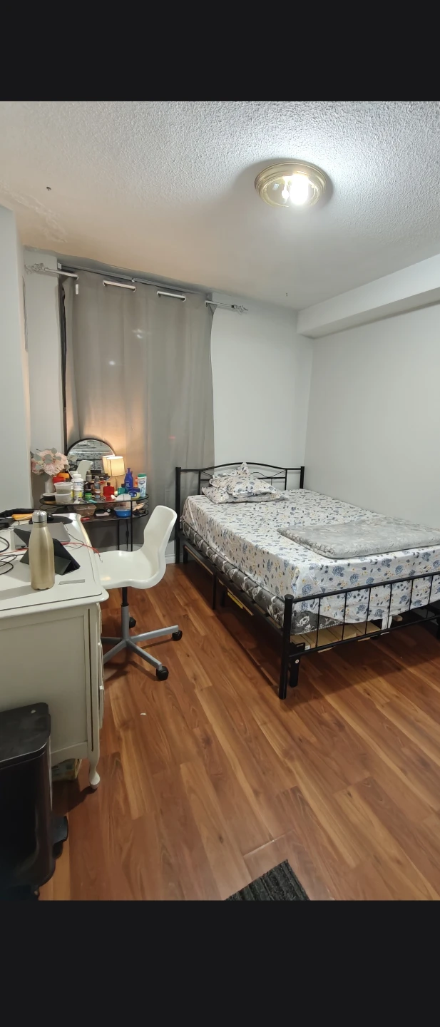 Room For Rent - photo 2