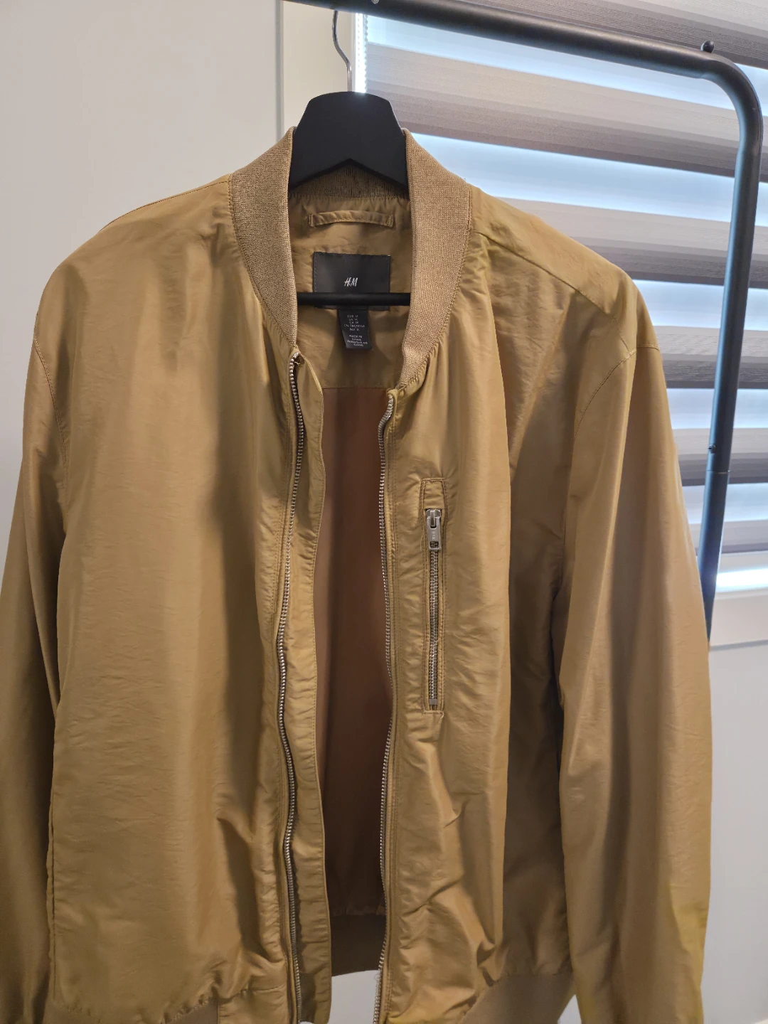H&M Tan Bomber Jacket Size M - photo 3