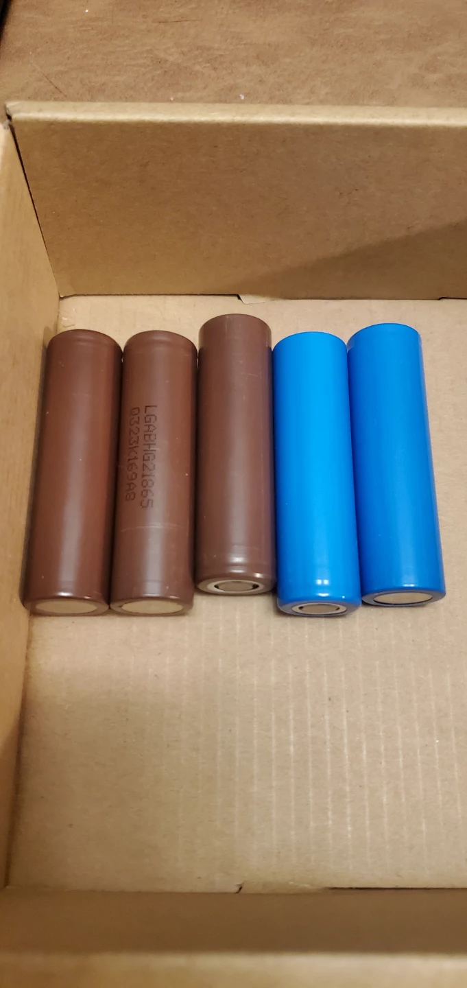 18650 Rechargeable Batteries - photo 2