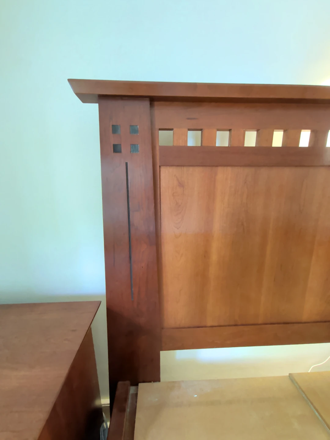 Solid Wood King Bedroom Set - Storage Bed Frame & 2 Nightstands - photo 2