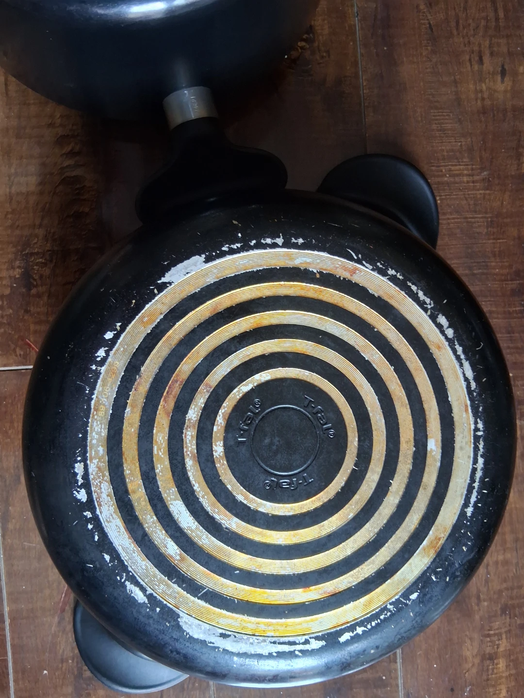 2 T-fal Heat Mastery Non-Stick Pots in good condition - photo 4