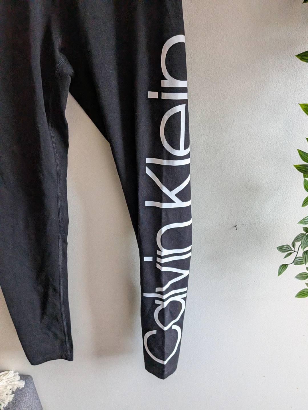 🏈Calvin Klein Performance Leggings in excellent condition - photo 2
