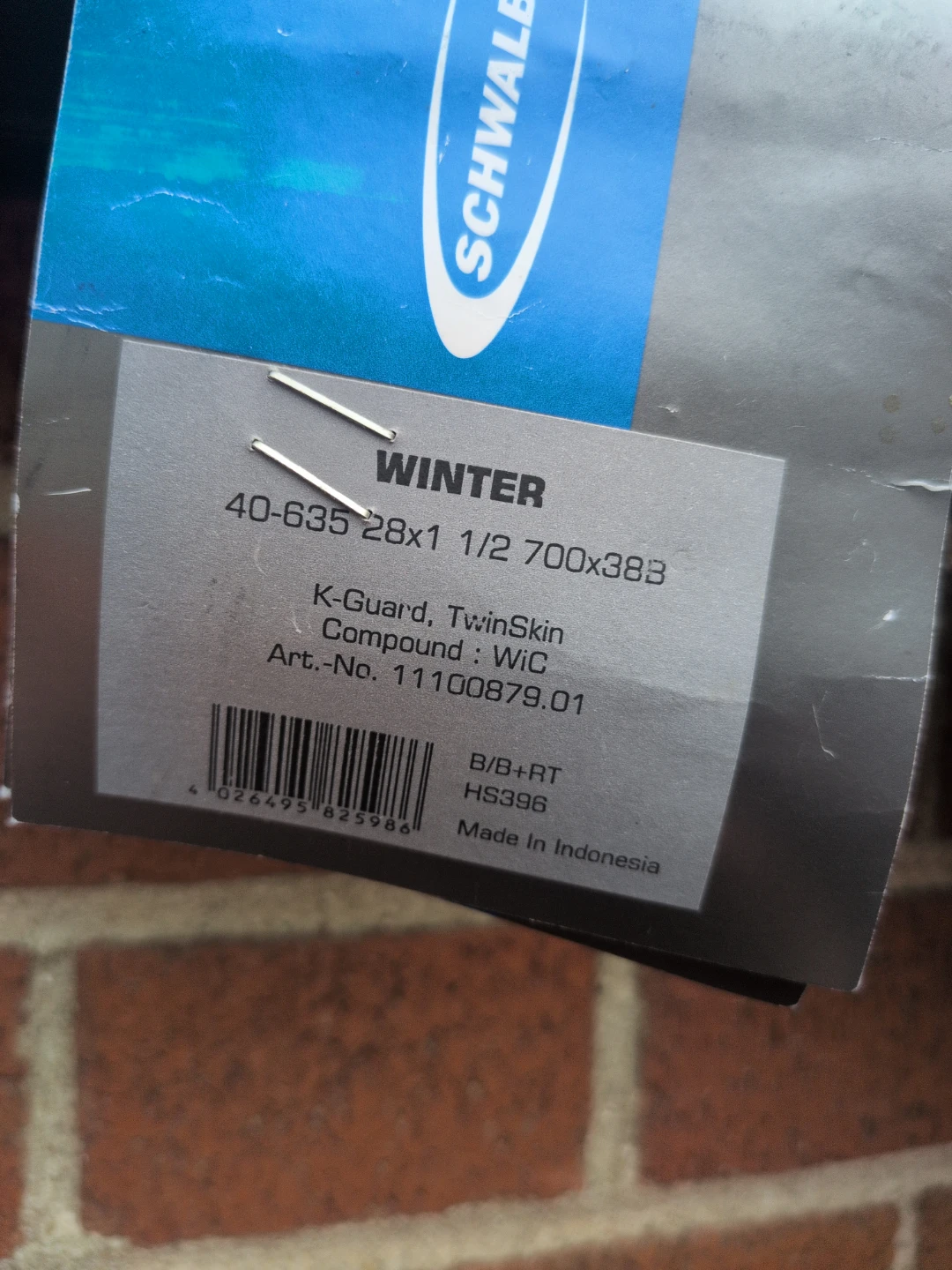2 New Schwalbe Studded Winter Bike Tires (28-in) - photo 4