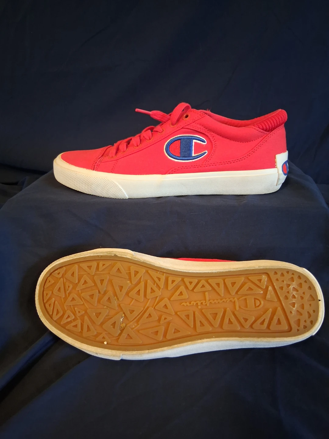 Red champion runners
