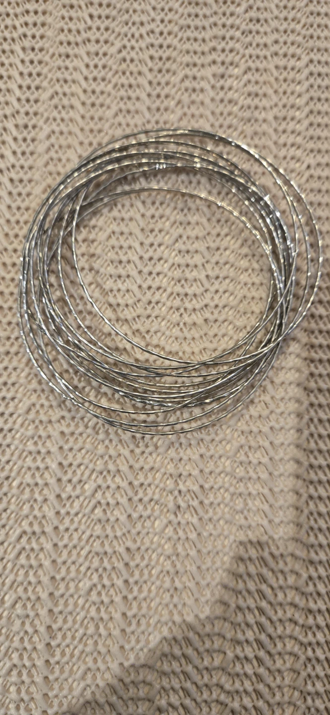 Assorted Jewellery Set: Earrings, Bracelet & Bangles