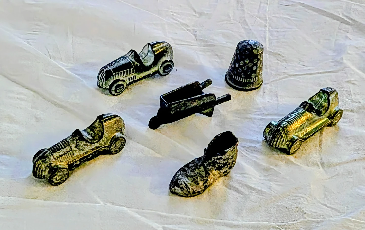 Vintage Metal Monopoly/Clue Game Tokens and Charms - photo 2
