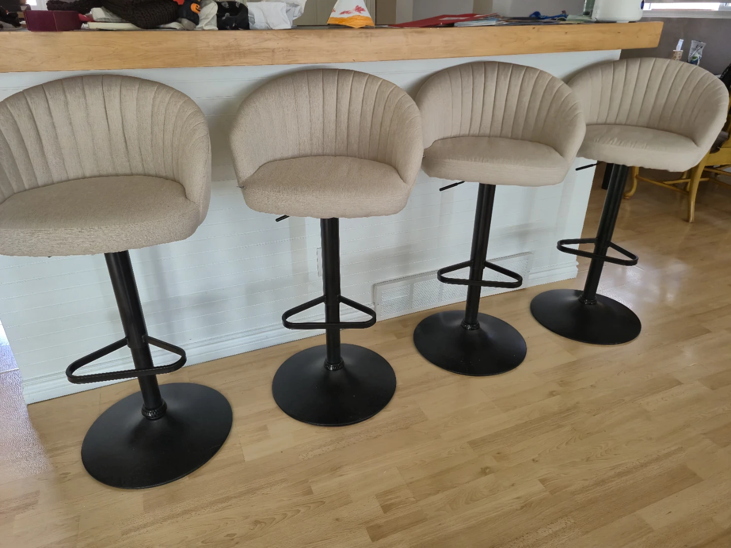 Set of 4 Adjustable Cream Bar Stools