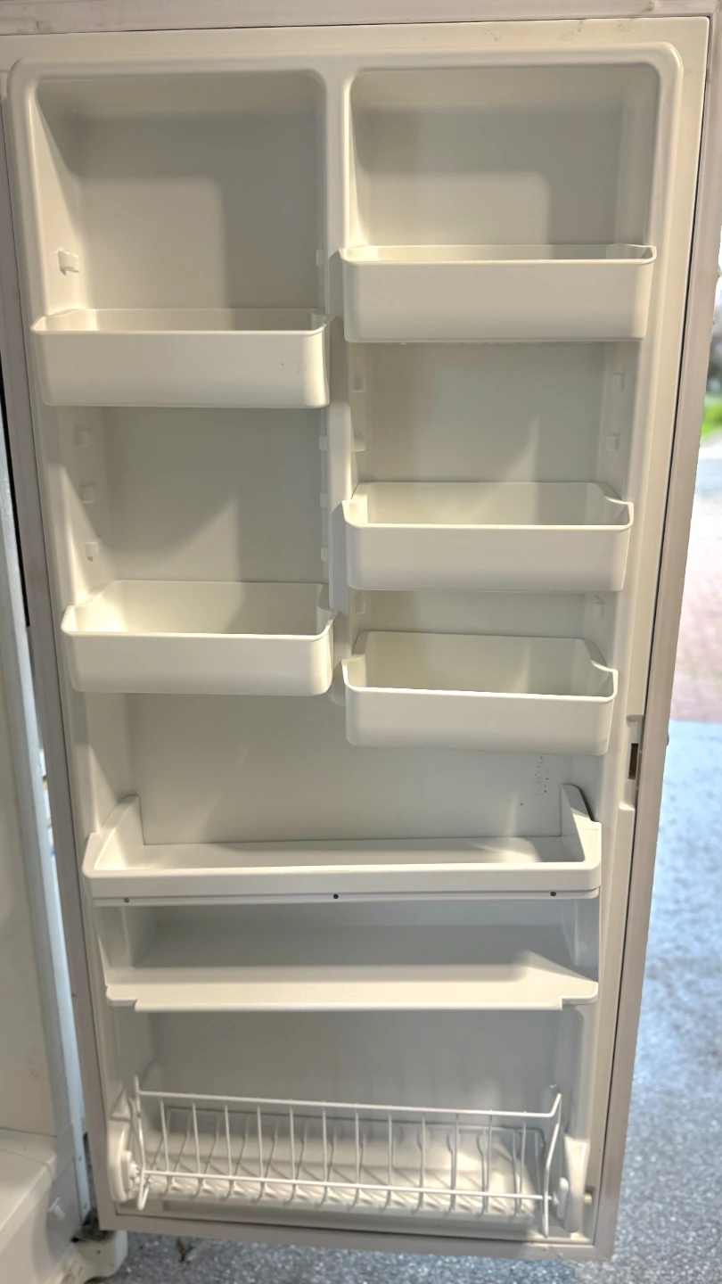 Large White GE Upright Freezer (Manual Defrost) - photo 5