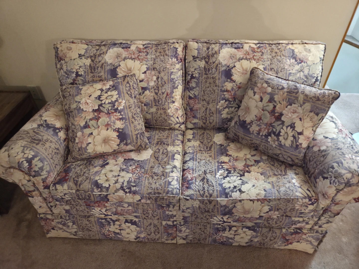 3 pce Floral pattern  sofa set with sofa bed