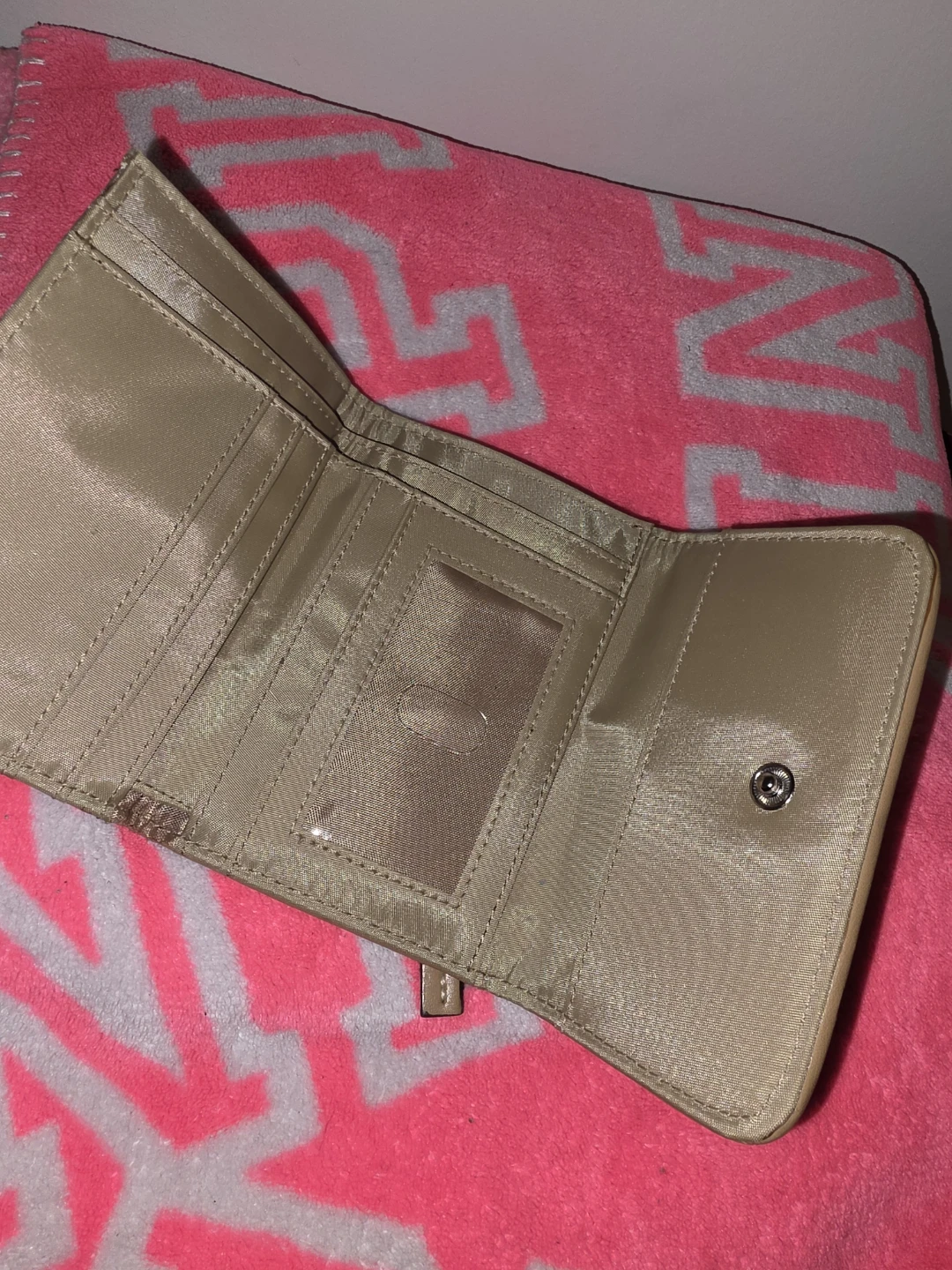XOXO tri-fold wallet - photo 2