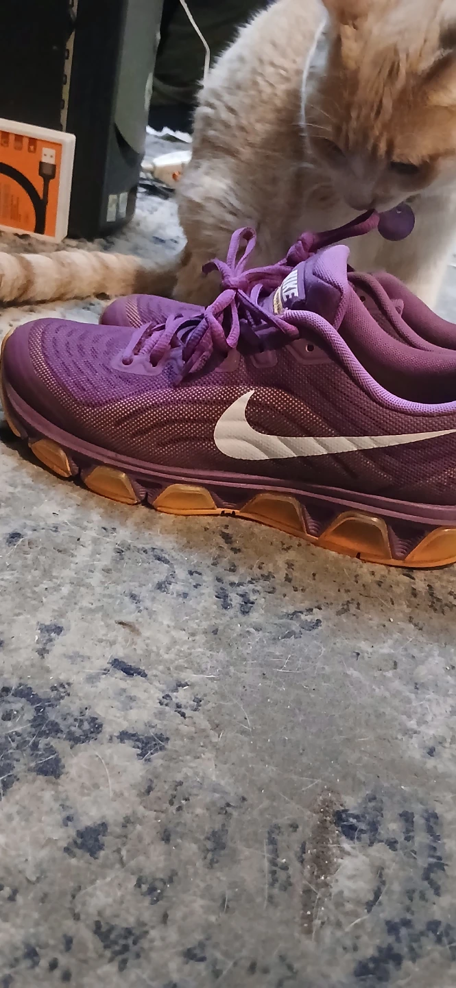 Nike size woman 8