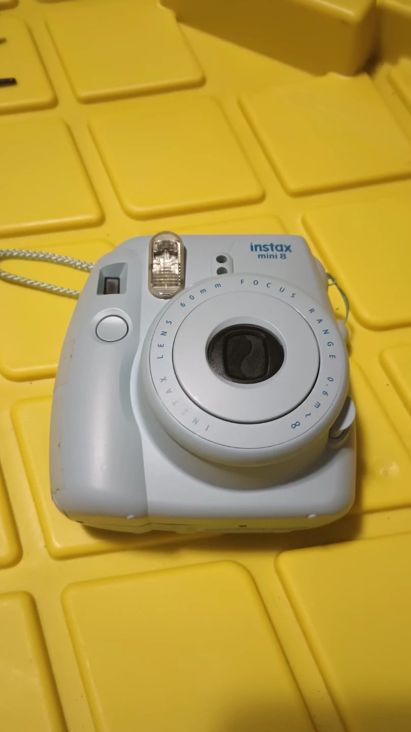 Fujifilm Instax Mini 8 Instant Camera-used
