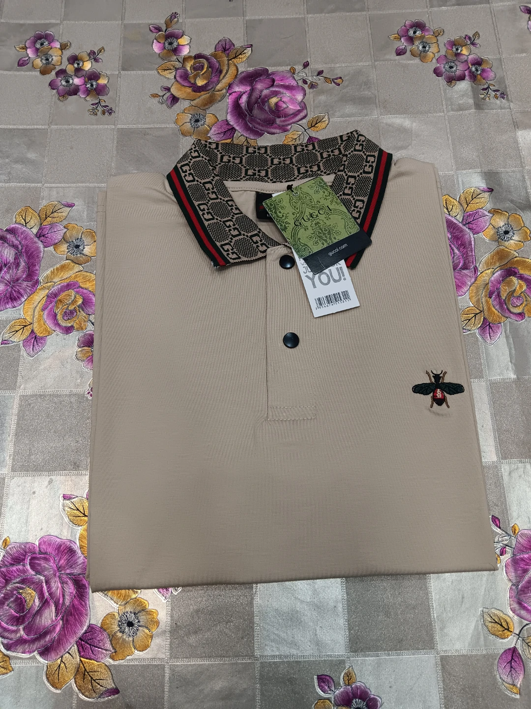 Brand new unbranded summer t-shirt Size M