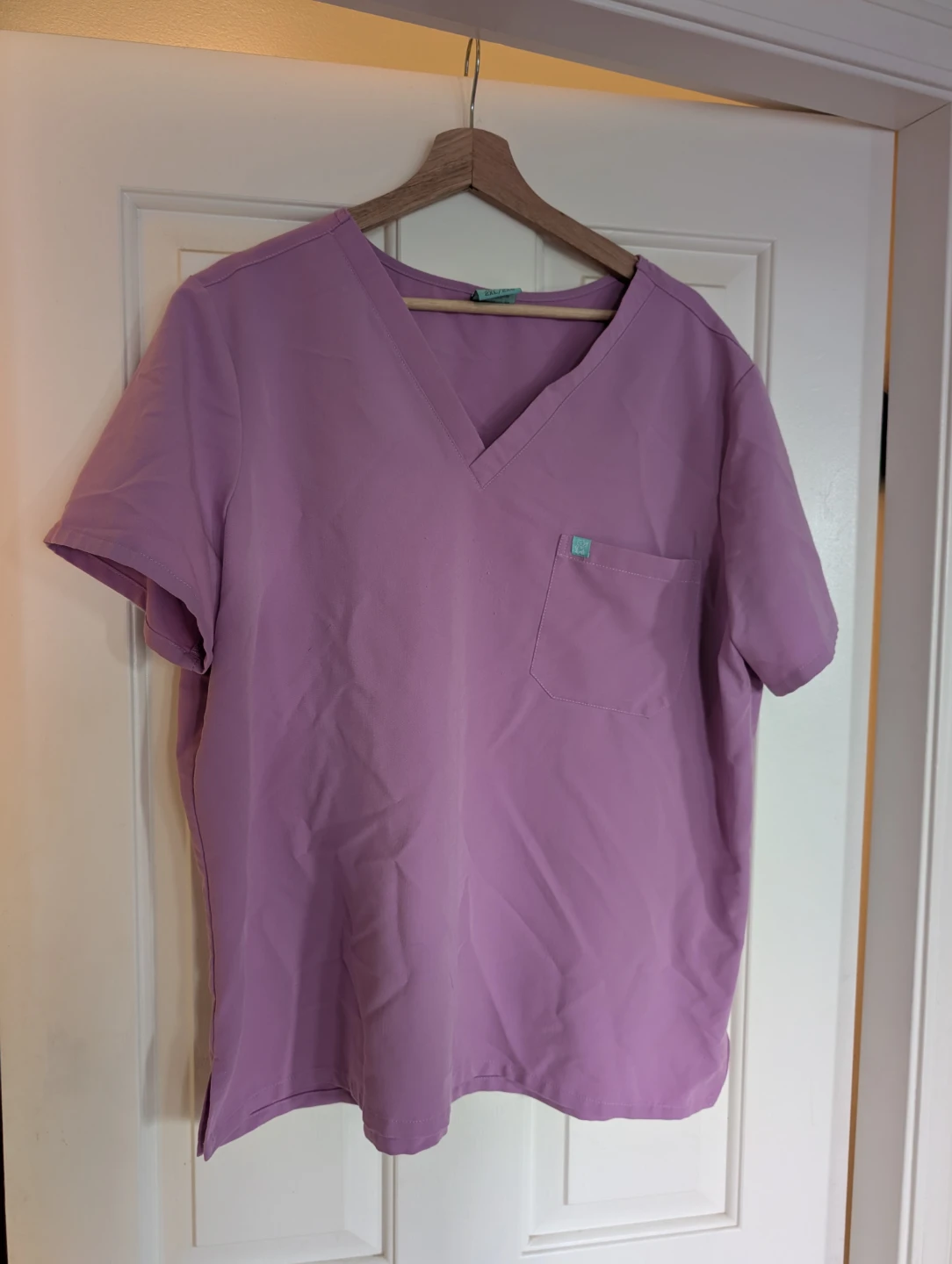Assorted Garde Malade Scrubs Set
