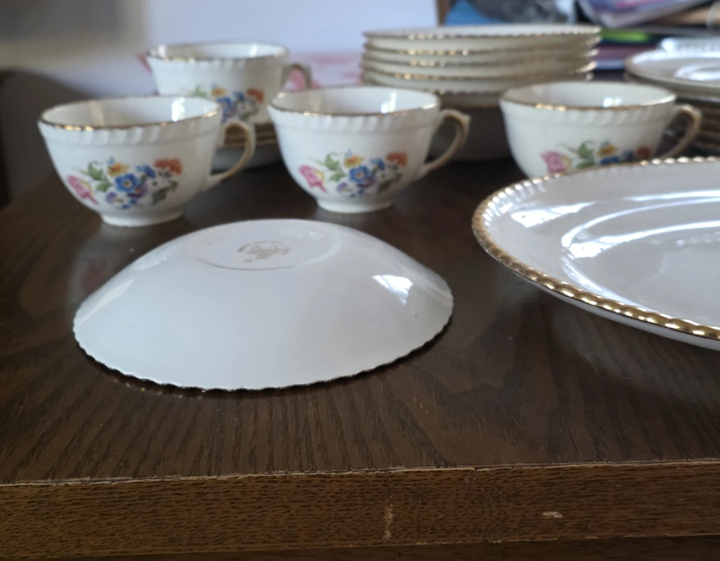 Foreign Potteries Earthenware Floral Dinnerware Set - photo 2