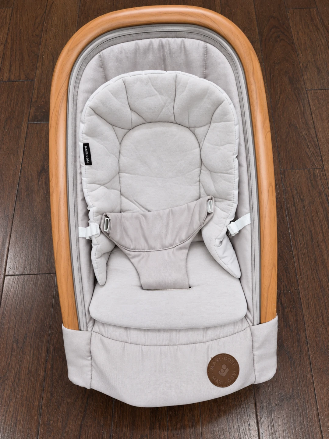 Maxi-Cosi Kori 2-in-1 Baby Rocker – Horizon Sand