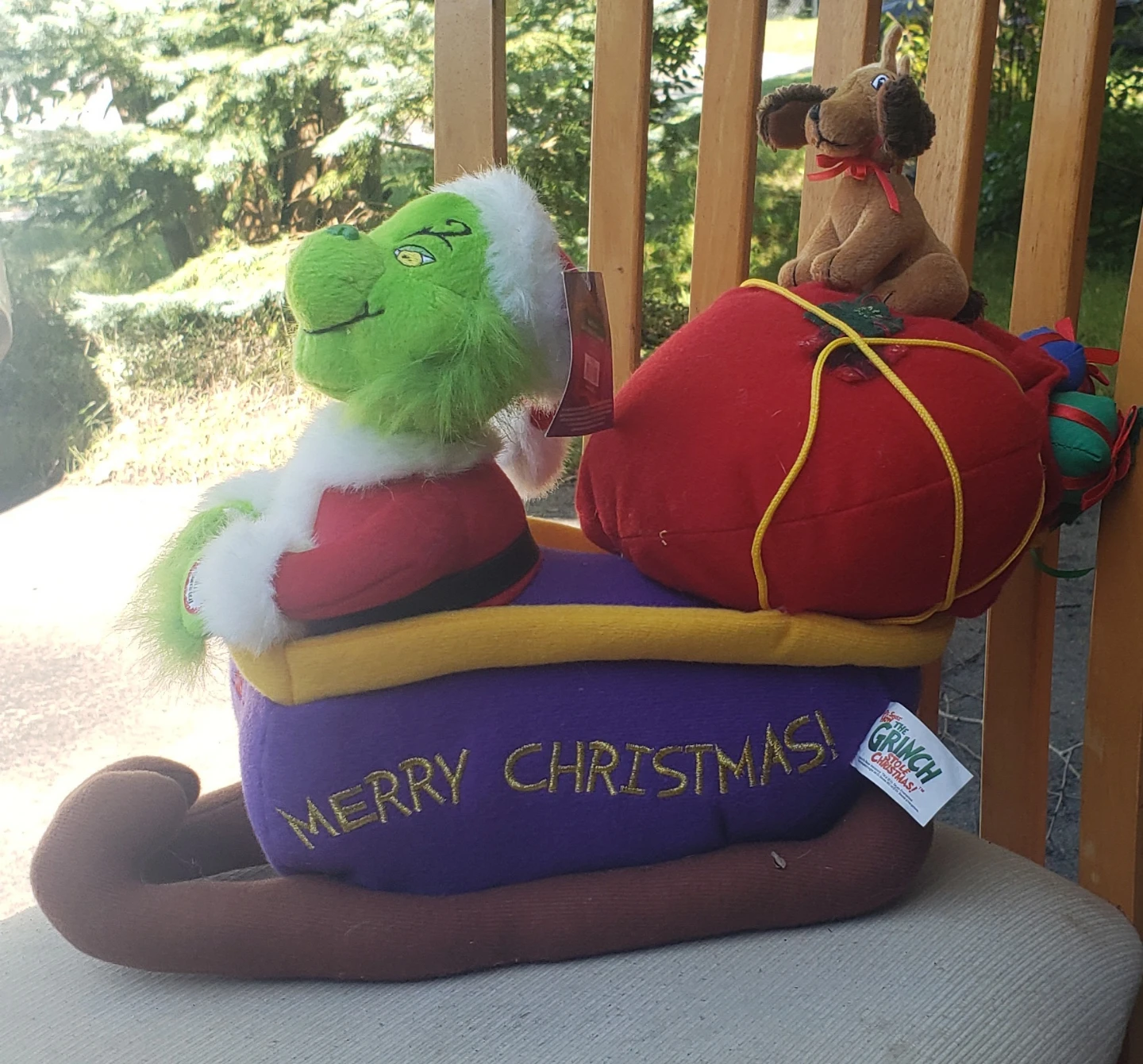 Dr. Seuss The Grinch Sleigh Musical Plush - photo 2