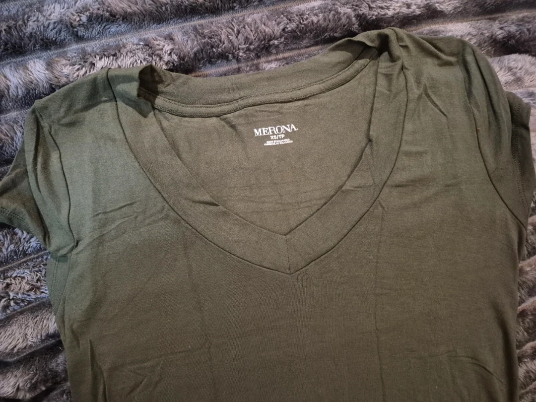 Merona Olive Green V-Neck T-Shirt - photo 3