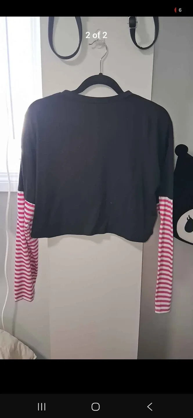 Love Death anime Long Sleeve Crop Top - photo 2