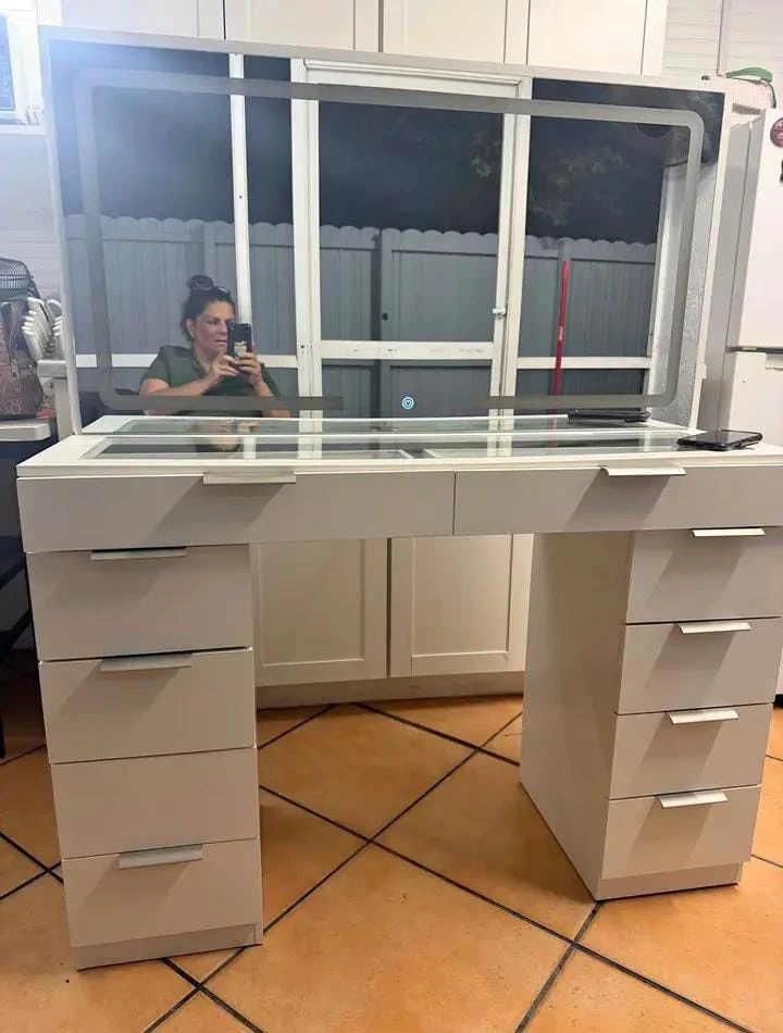 White Vanity Table with LED Mirror - photo 3