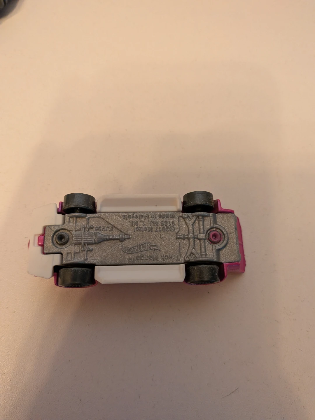 Hot Wheels Track Manga Pink Diecast Car - photo 3