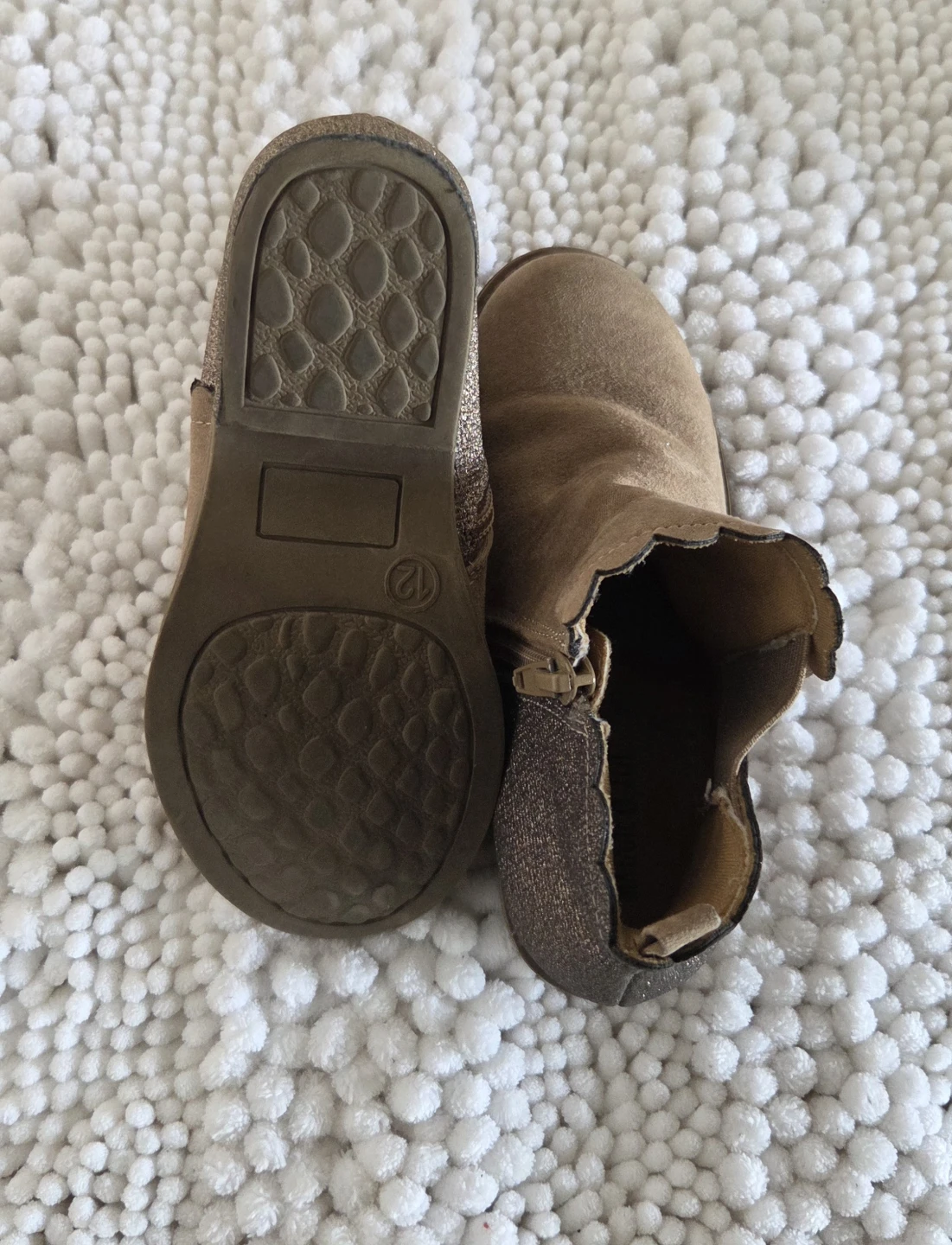 Girls size 12 tan and gold ankle boots - photo 3