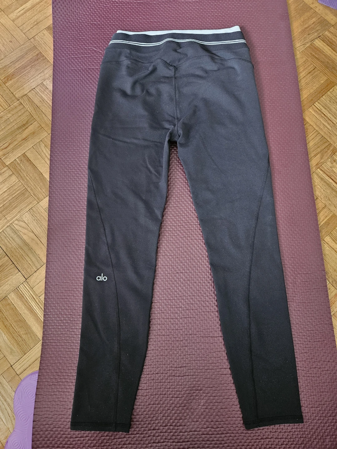Alo Airbrush High-Waist Leggings - Size M 🏈 - photo 2