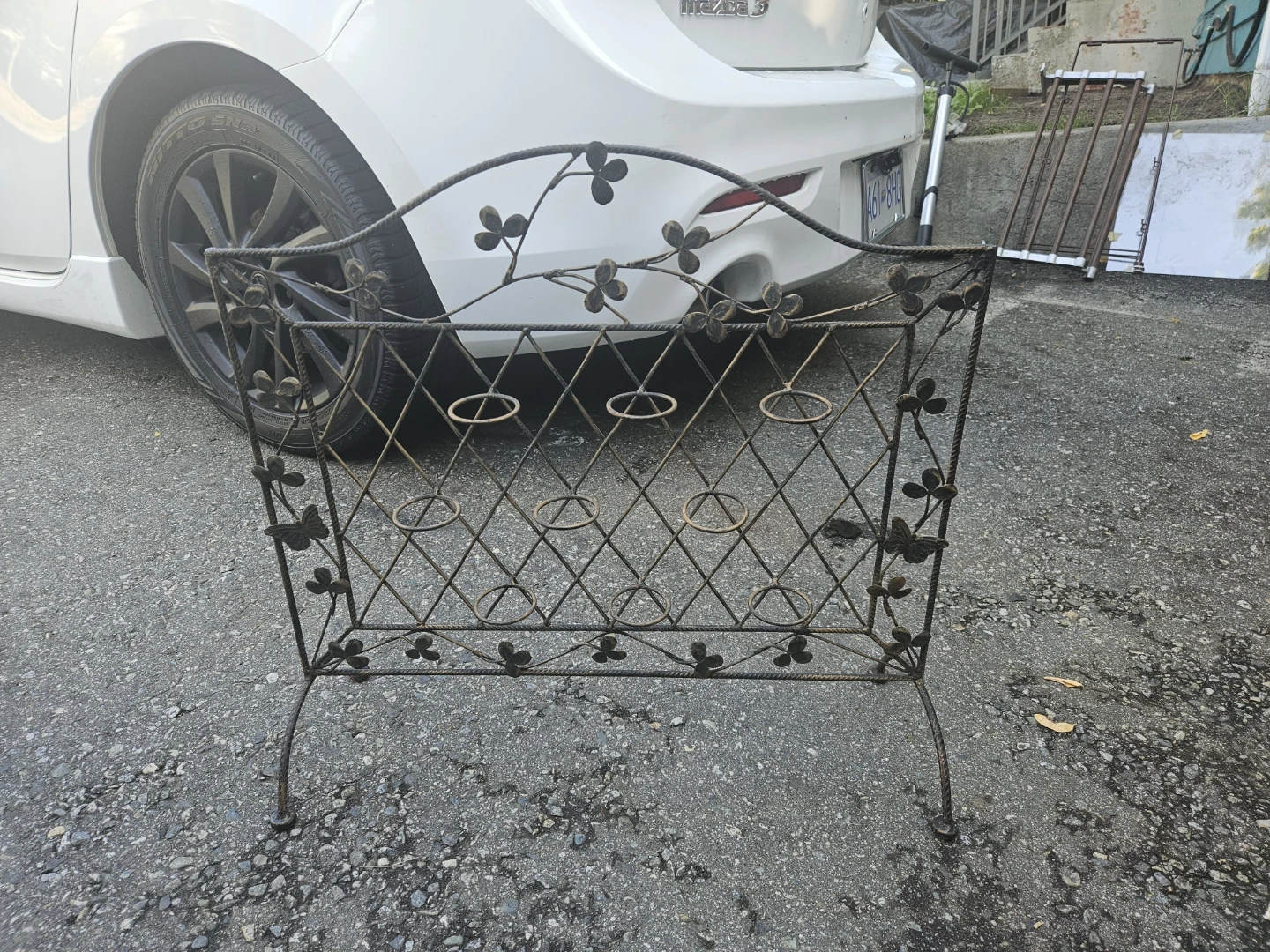 Metal Decorative Magazine Rack - photo 2