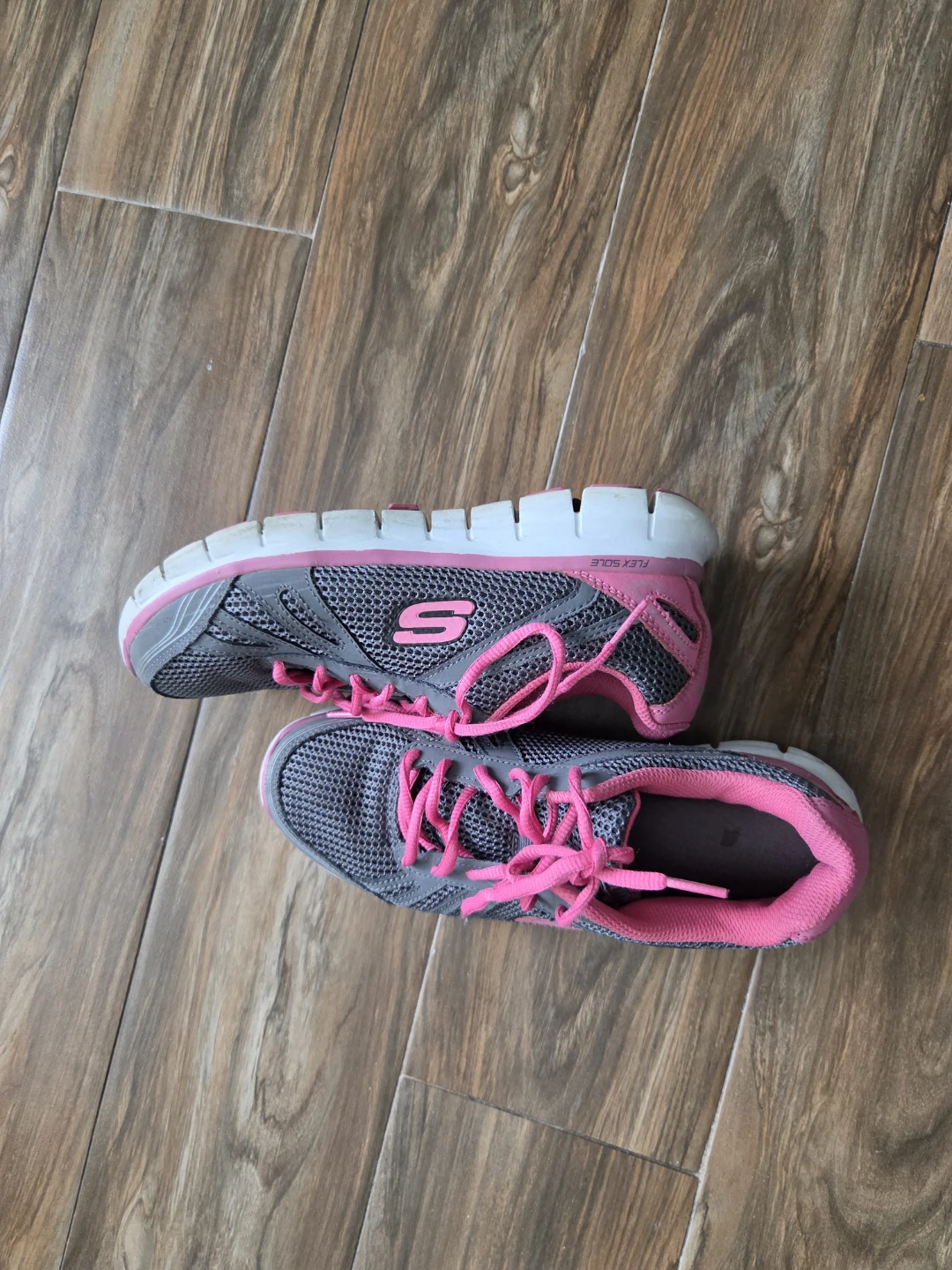 Skechers Flex Sole Sneakers - Grey/Pink - US Size 8