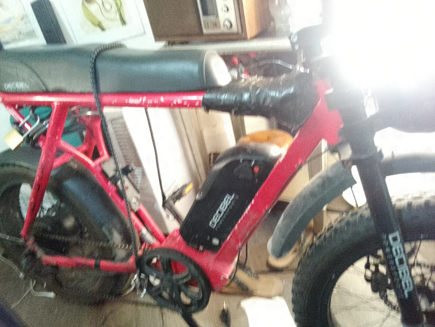 Decibel E-bike Red