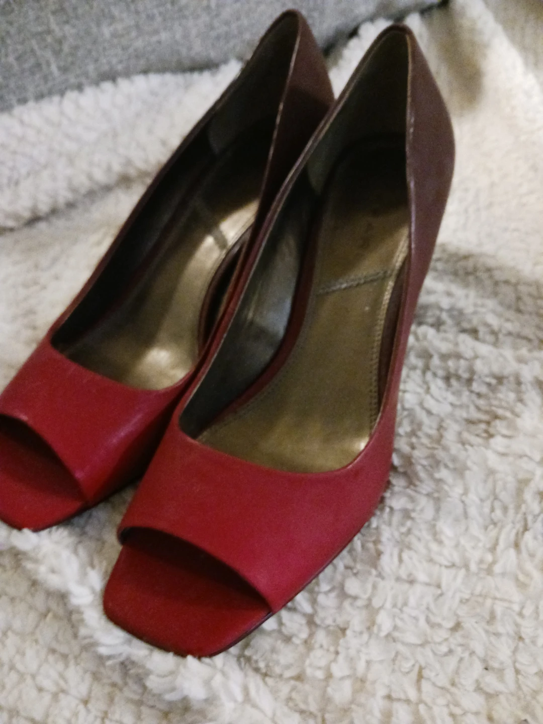 Two-Tone Red and Brown Open-Toe Pumps