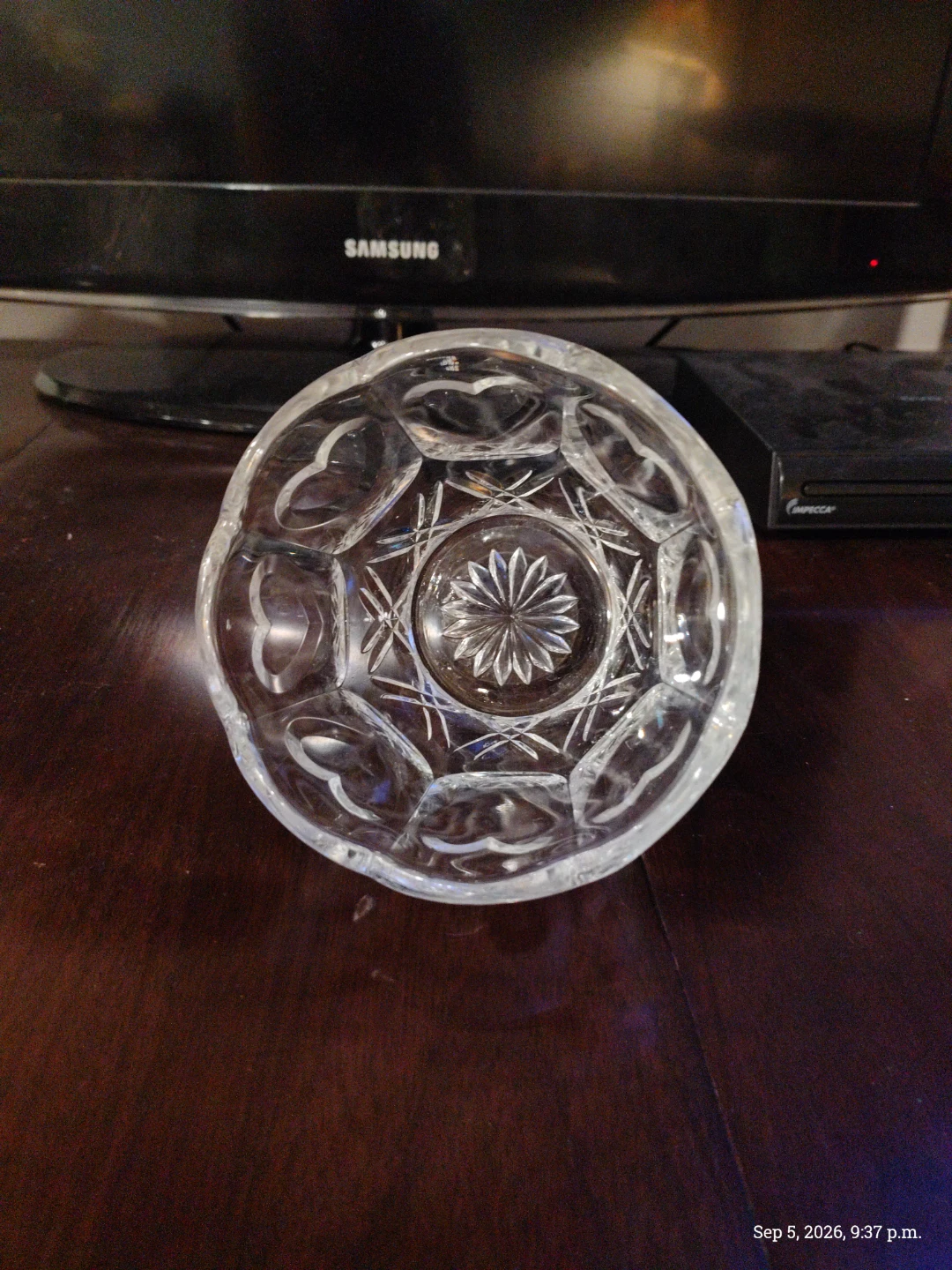 Clear Crystal Bowl with Heart Design - photo 2