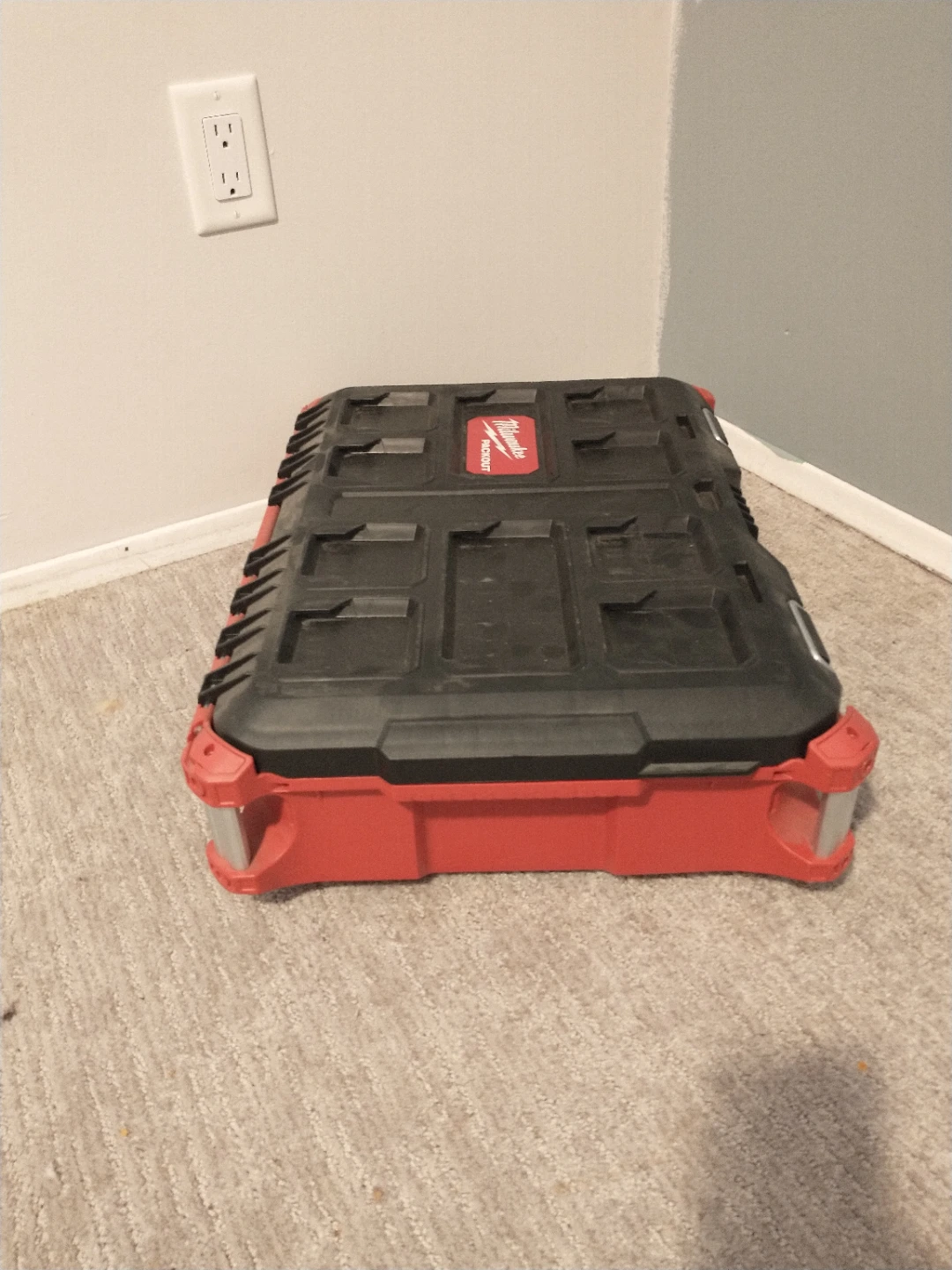 Milwaukee PACKOUT Tool Box 48-22-8421 - photo 2