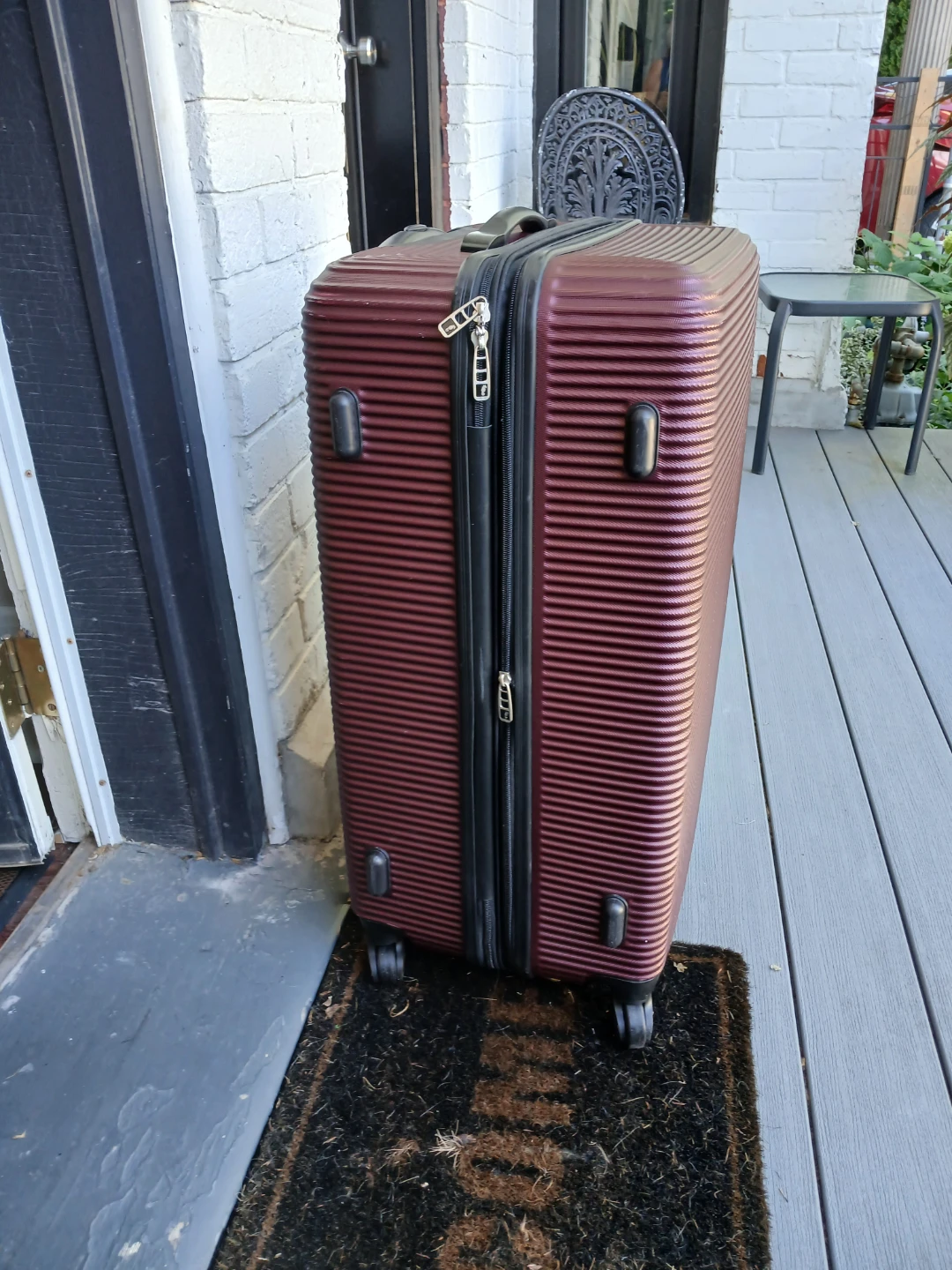 Atlantic Burgundy Hardside Spinner Suitcase - photo 5