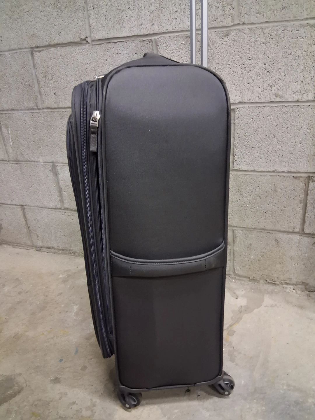 Samsonite Black Rolling Suitcase - photo 4