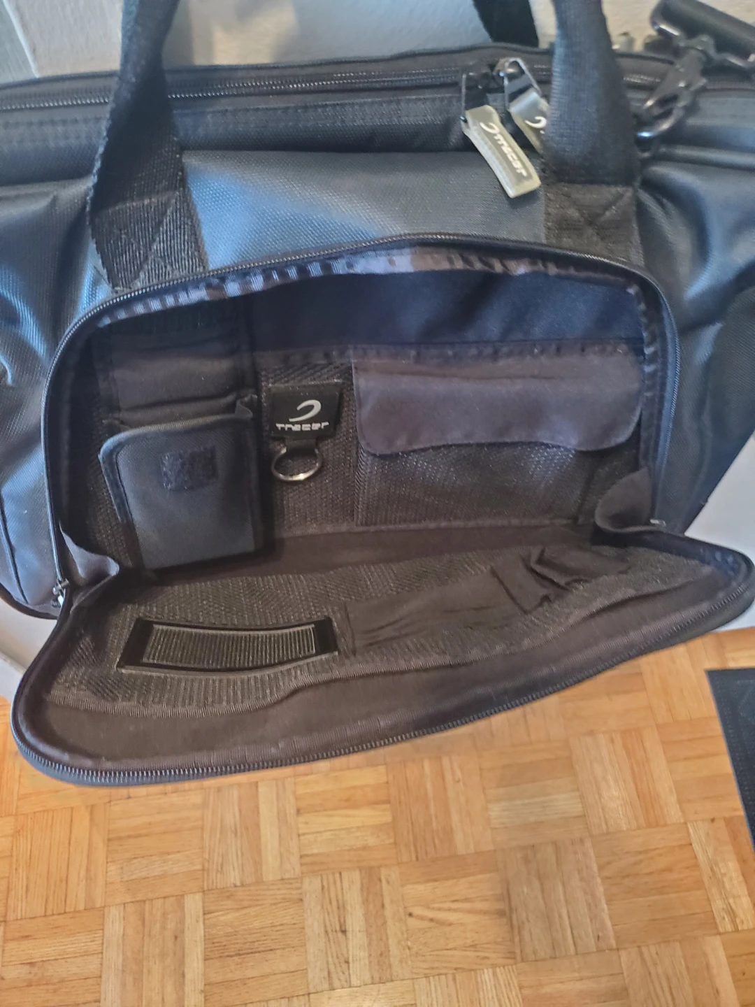 Tracer Laptop Crossbody Bag New - photo 5