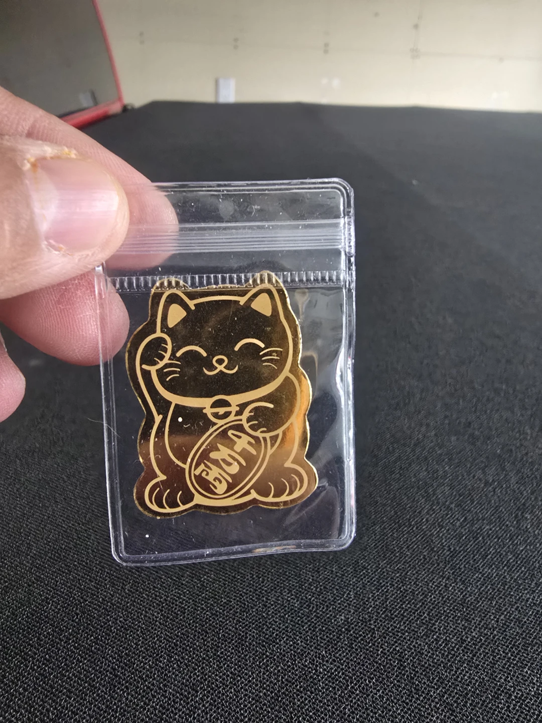 Chow Sang Sang 0.2g Gold Maneki-neko Figurine - photo 2
