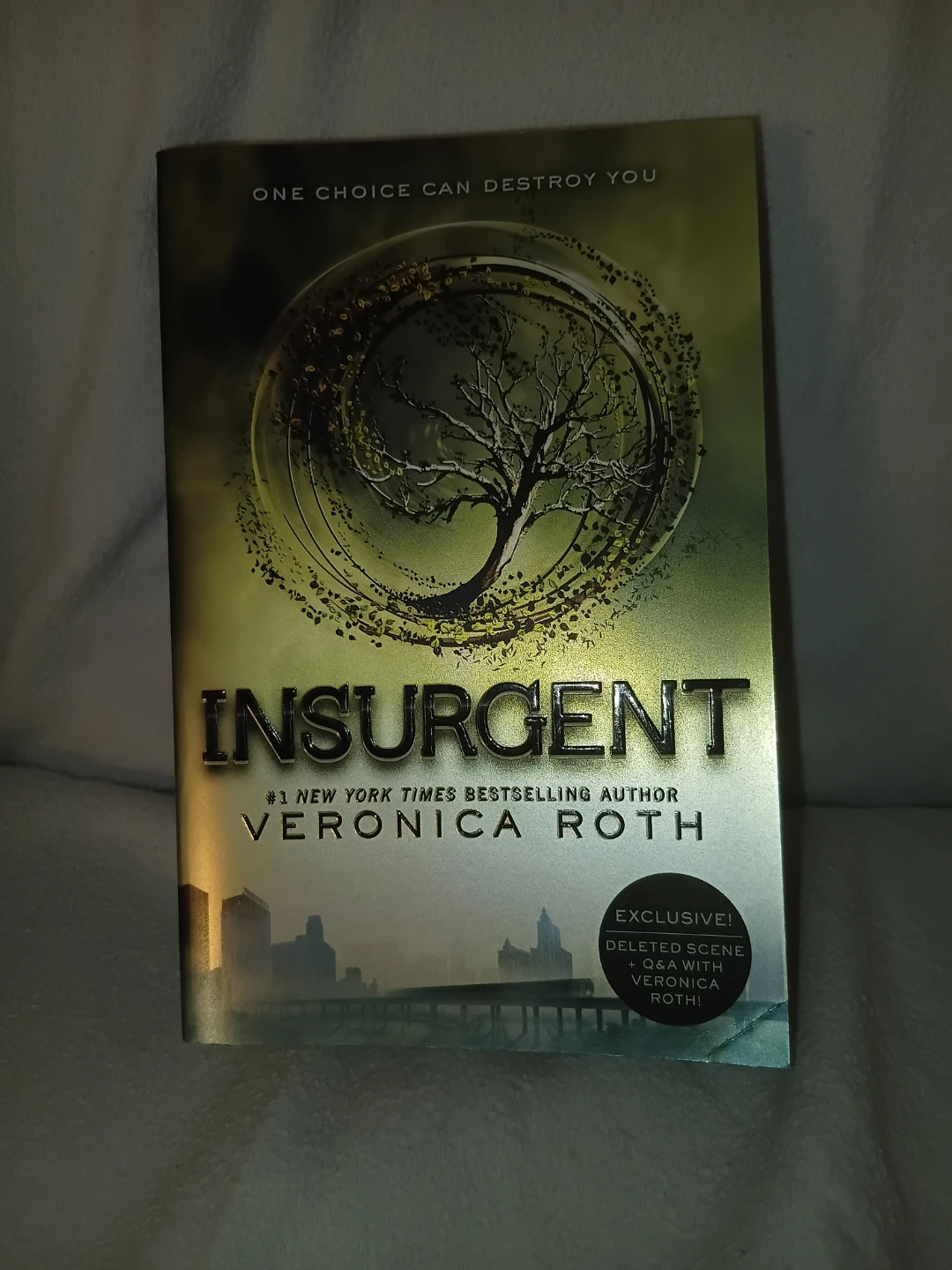 Veronica Roth Divergent Series 3-Book Bundle - photo 5