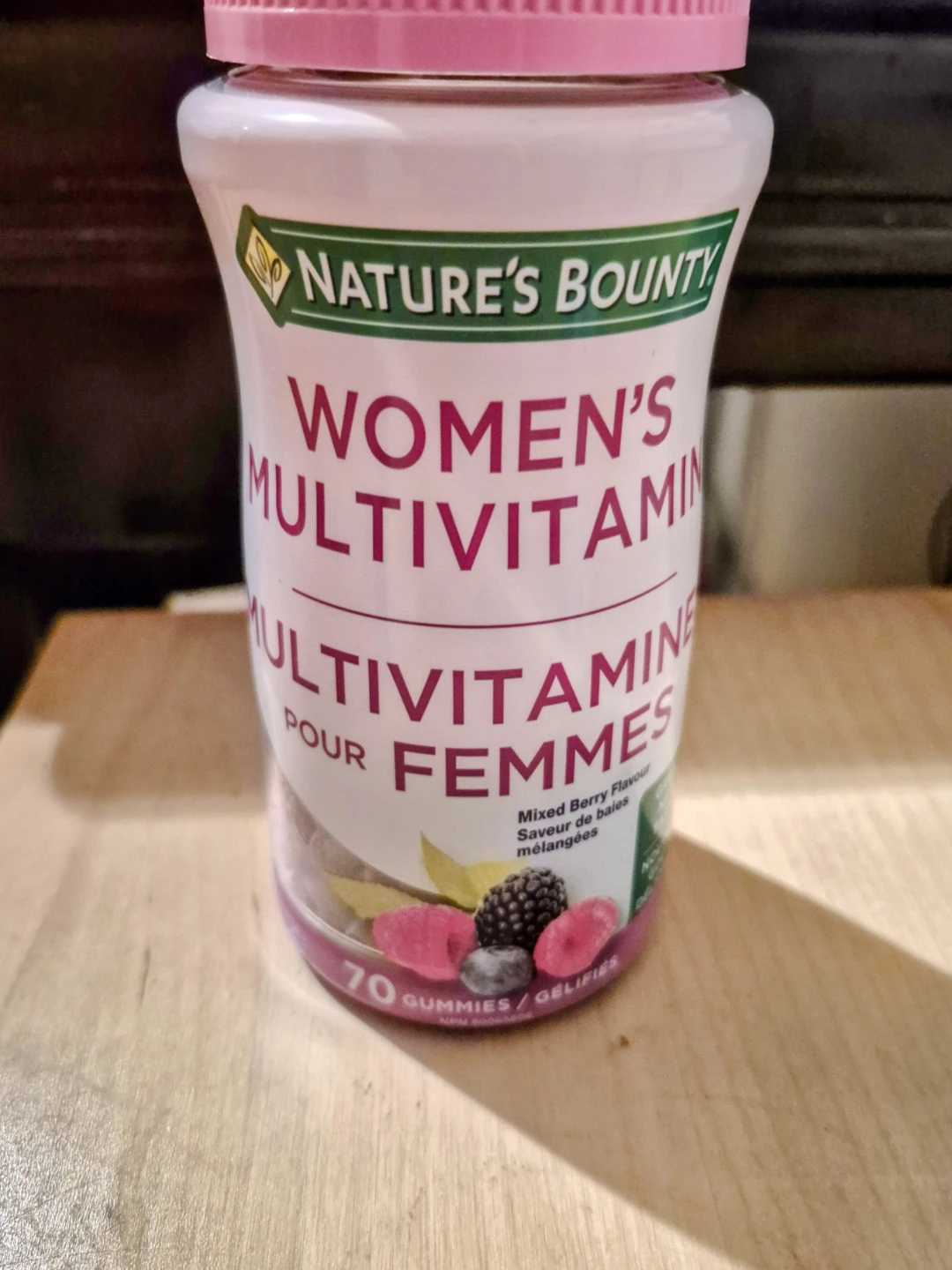 BNIB)Nature's Bounty Women's Multivitamin Gummies (70 Count)