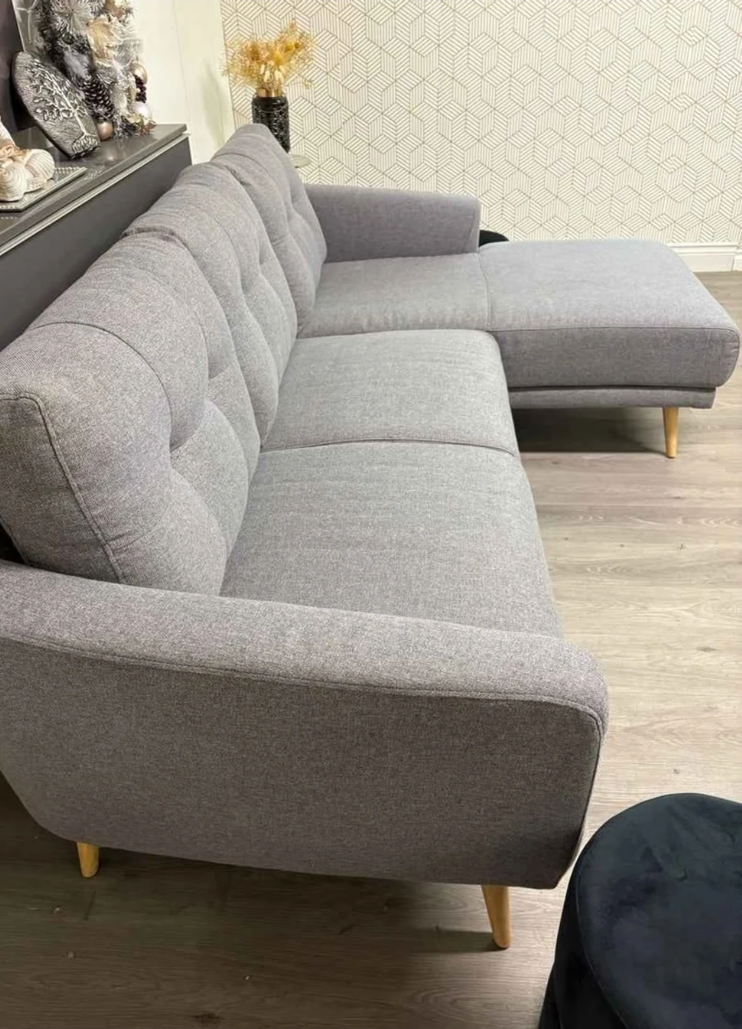 The Structube Gibson Sectional Sofa ( discontinued) - photo 3