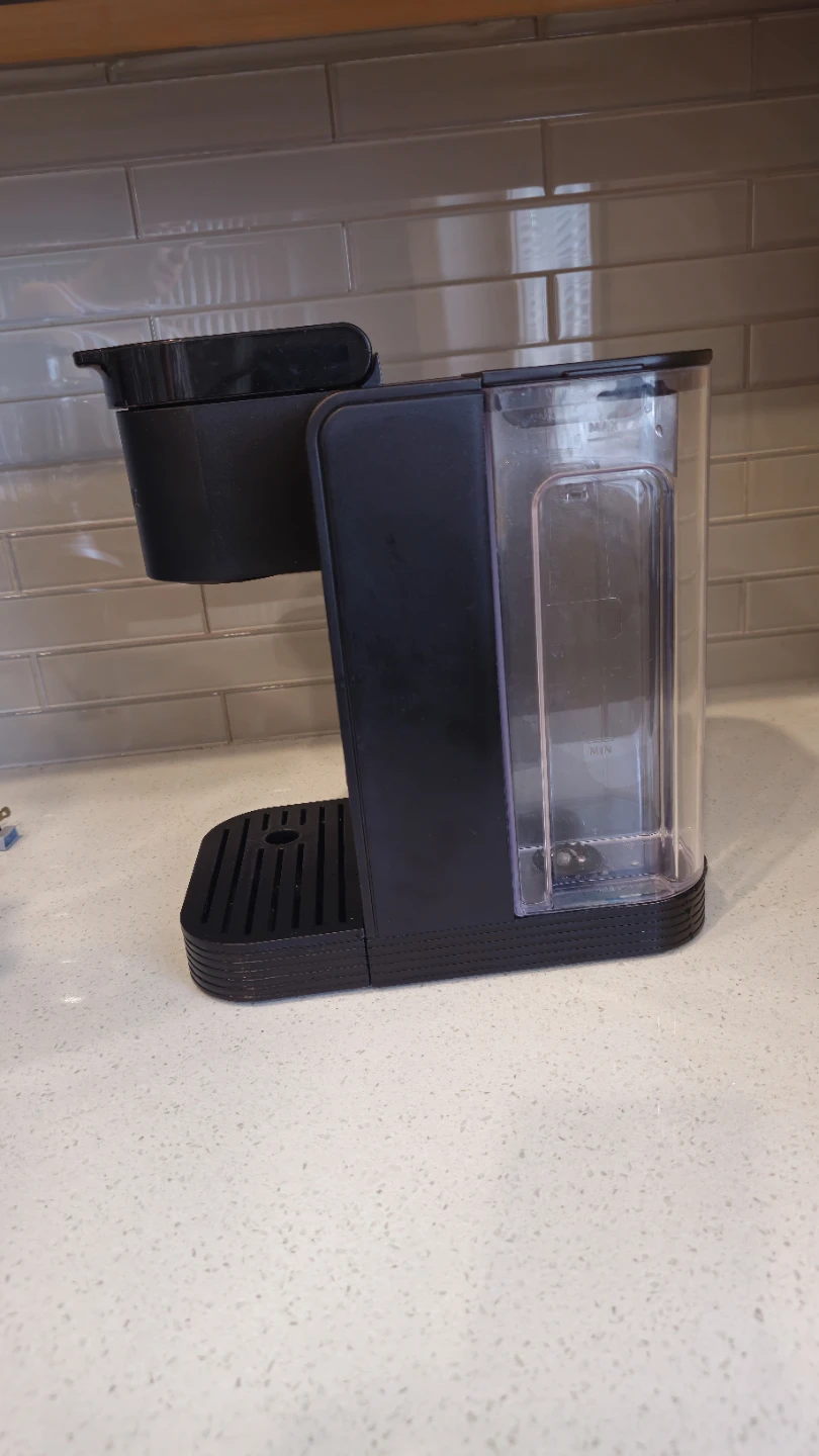 Keurig coffee maker - photo 2
