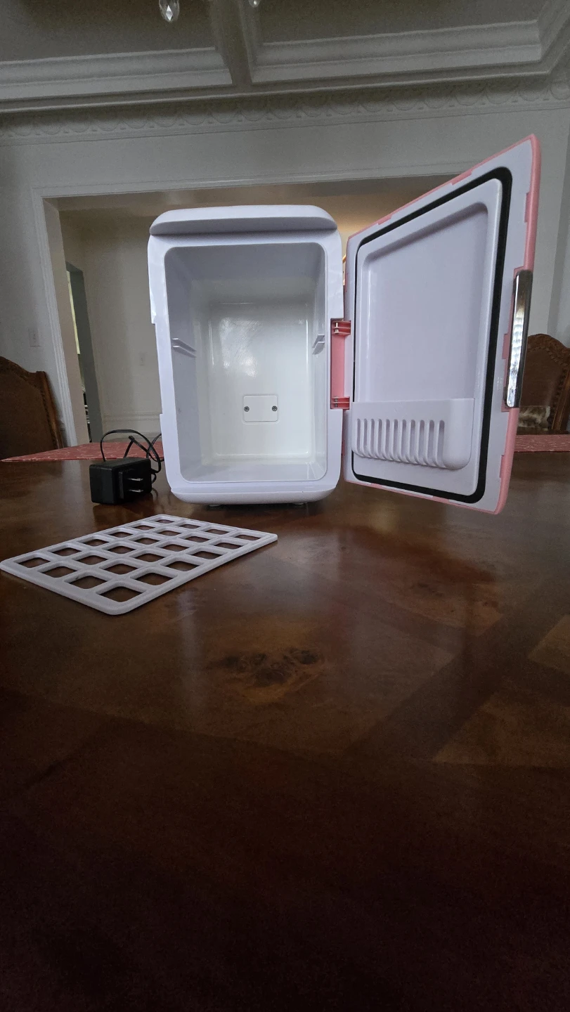 Vanity Planet Personal Beauty Fridge - photo 4