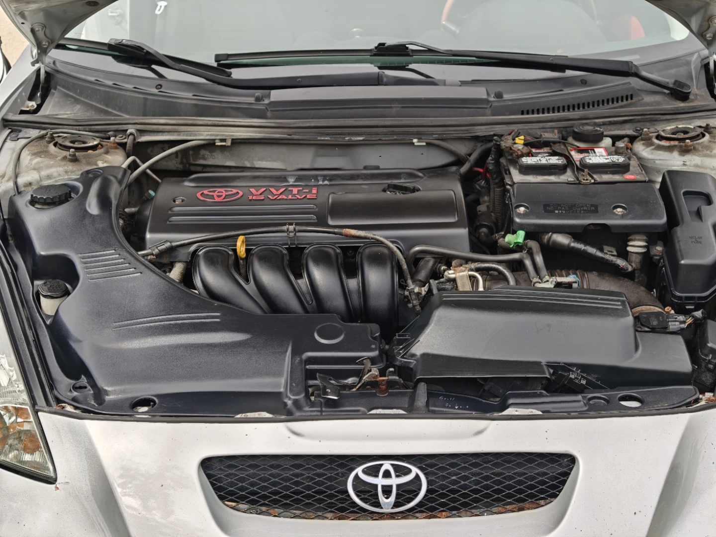 2003 Toyota Celica GT - photo 2