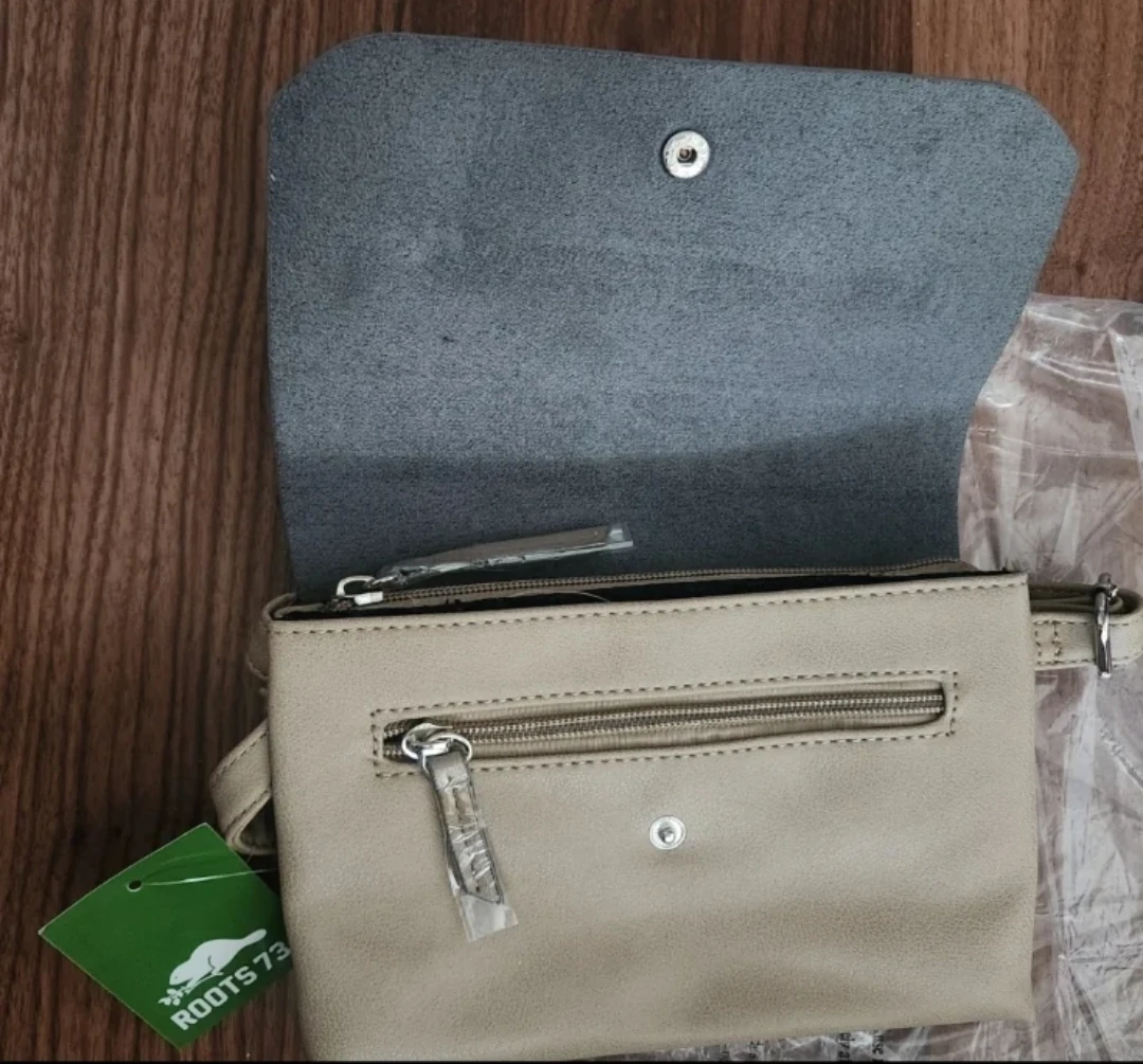 🏈Brand New Roots 73 Crossbody Bag (NWT) - photo 3