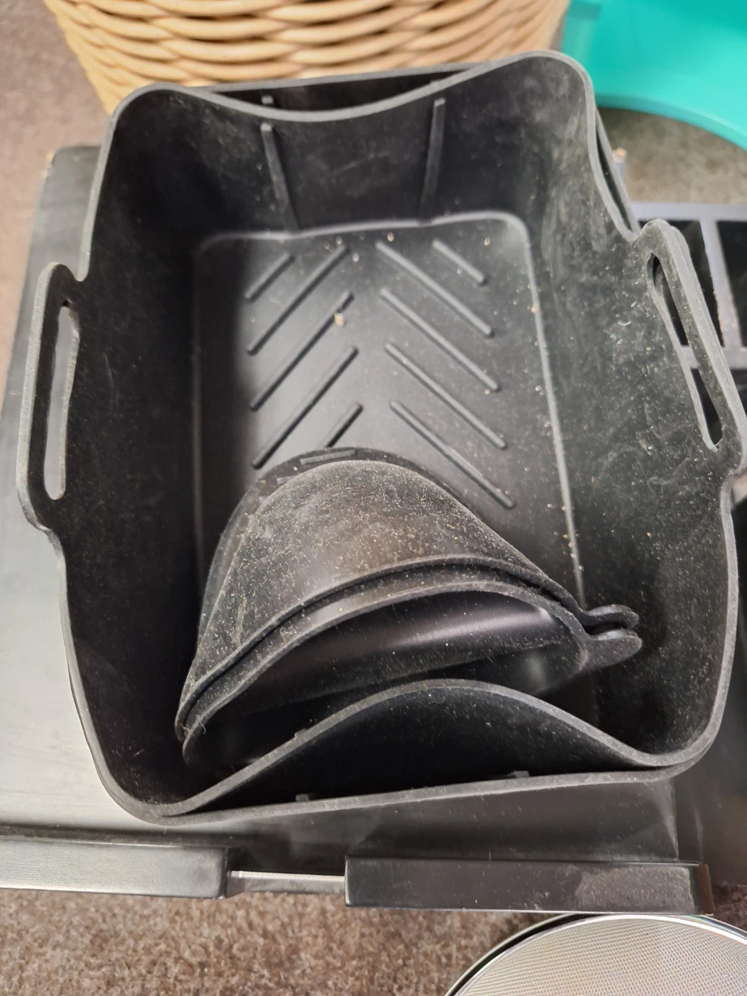 Assorted Household Items Bundle - photo 3