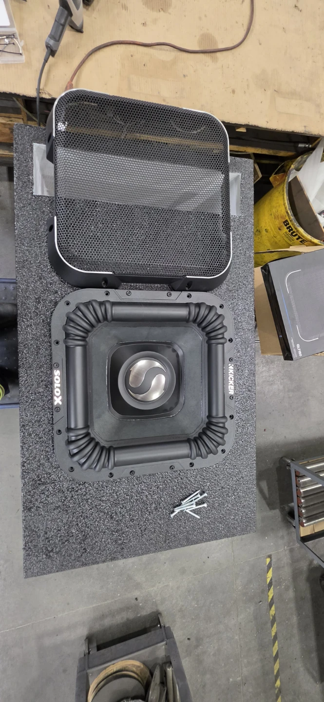 15" KICKER L7X - photo 3