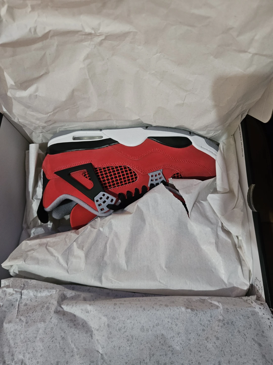Air Jordan 4 Retro Fire Red Size 10