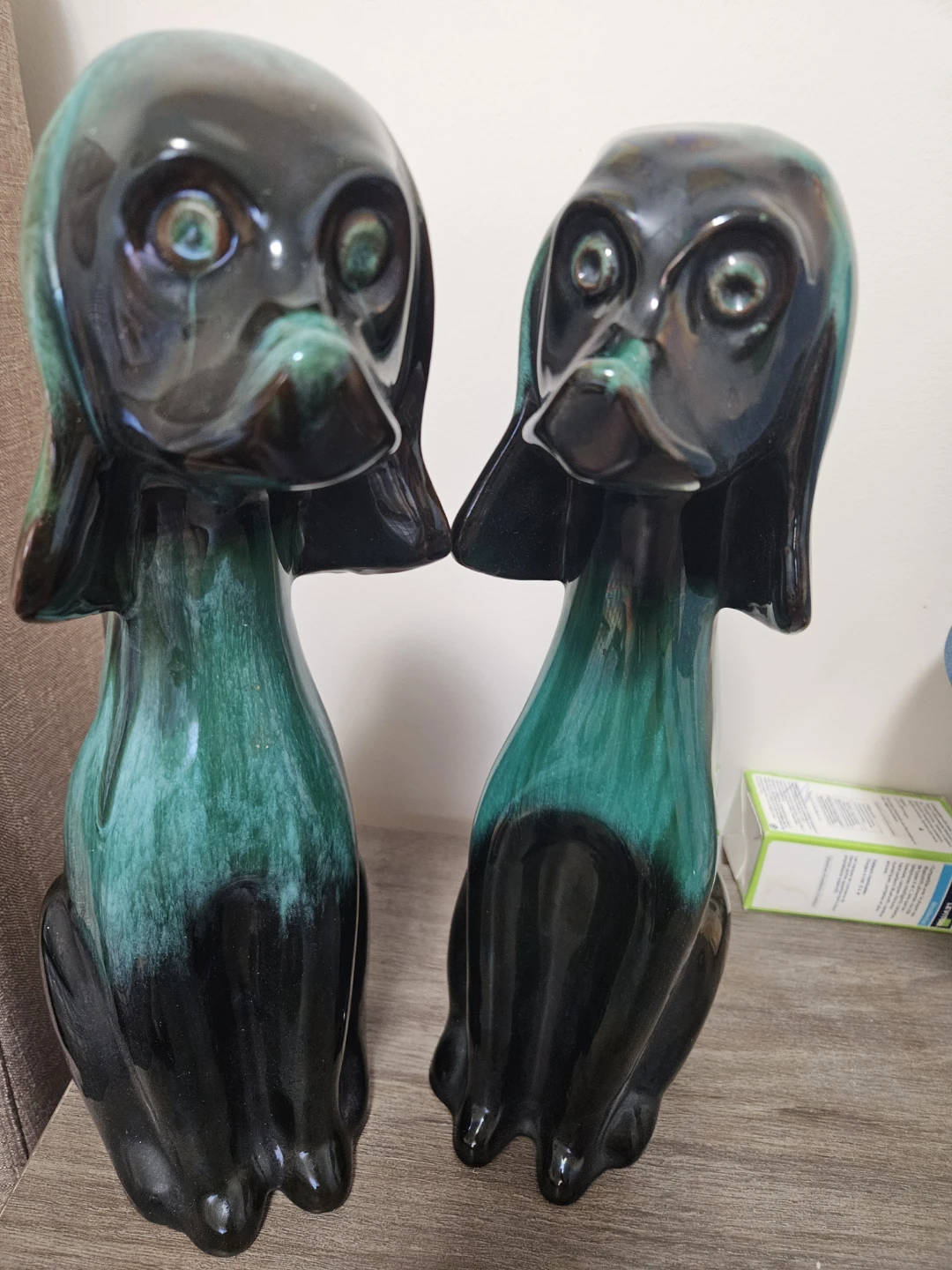 Set of two dog figurines - photo 2