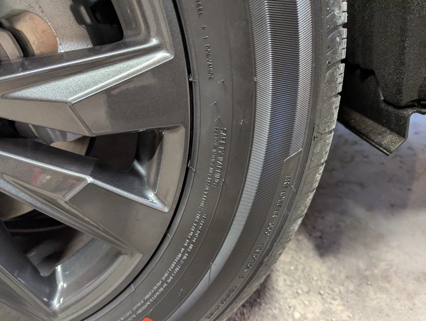 Falken Ziex ZE001 A/S 235/60R18 All-Season set of 4 tires only - photo 4